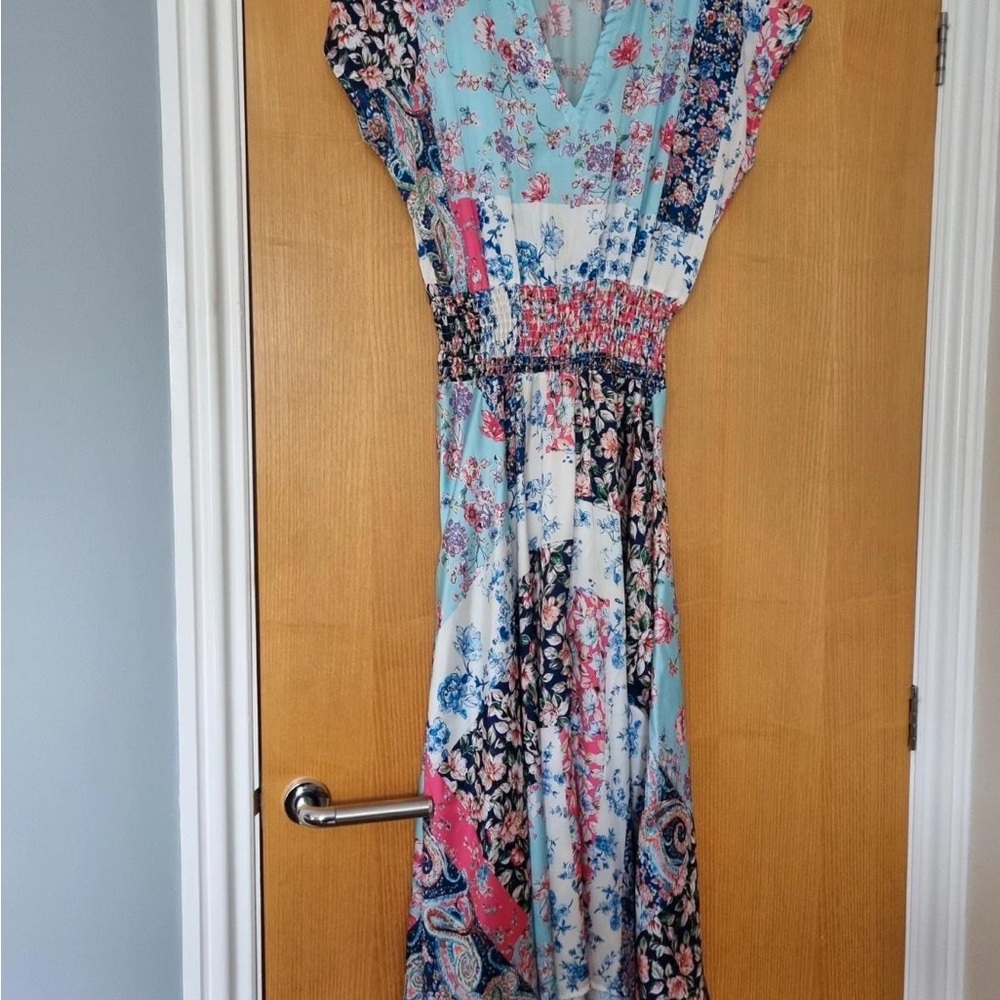 Chic Floral Maxi Dress in Blue and Pink